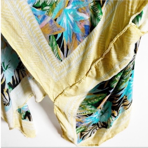 Urban Outfitters kimono blue green floral lightweight tropical - Picture 4 of 8
